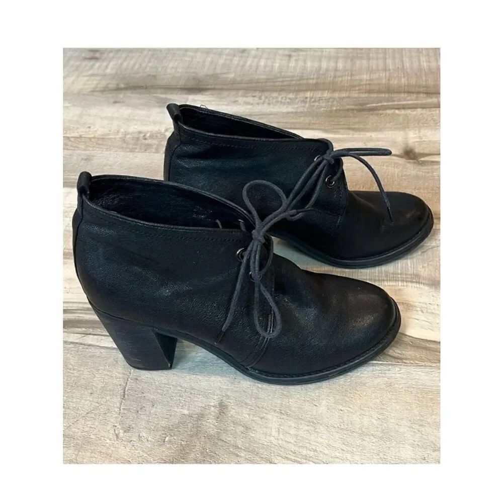 Jeffrey Campbell Ibiza Boxxy heeled leather ankle boots size 11